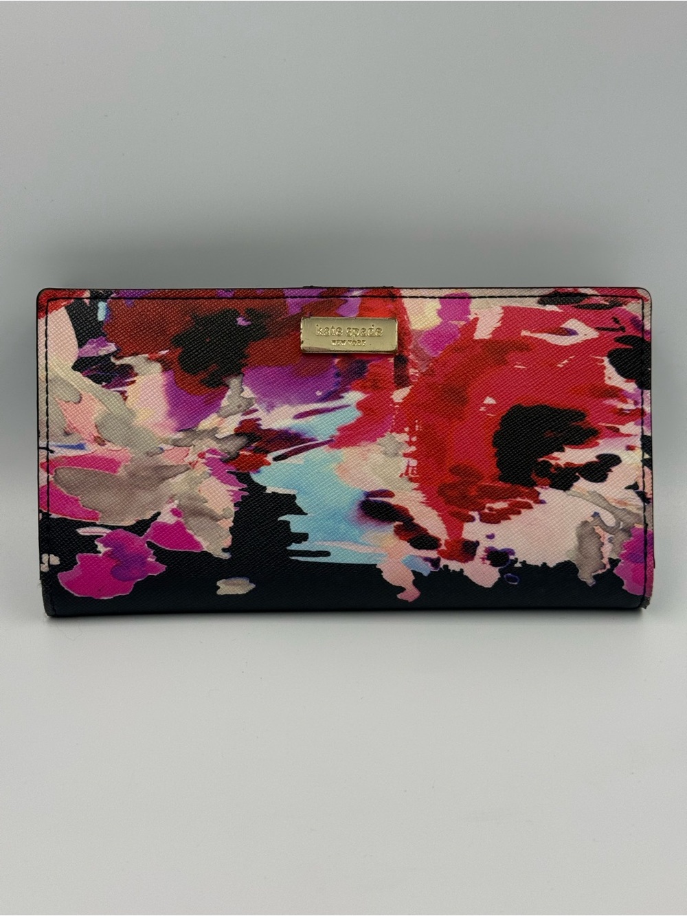 Kate Spade Laurel Way Blurry Floral Button Closure Wallet Preppy Flowers Travel